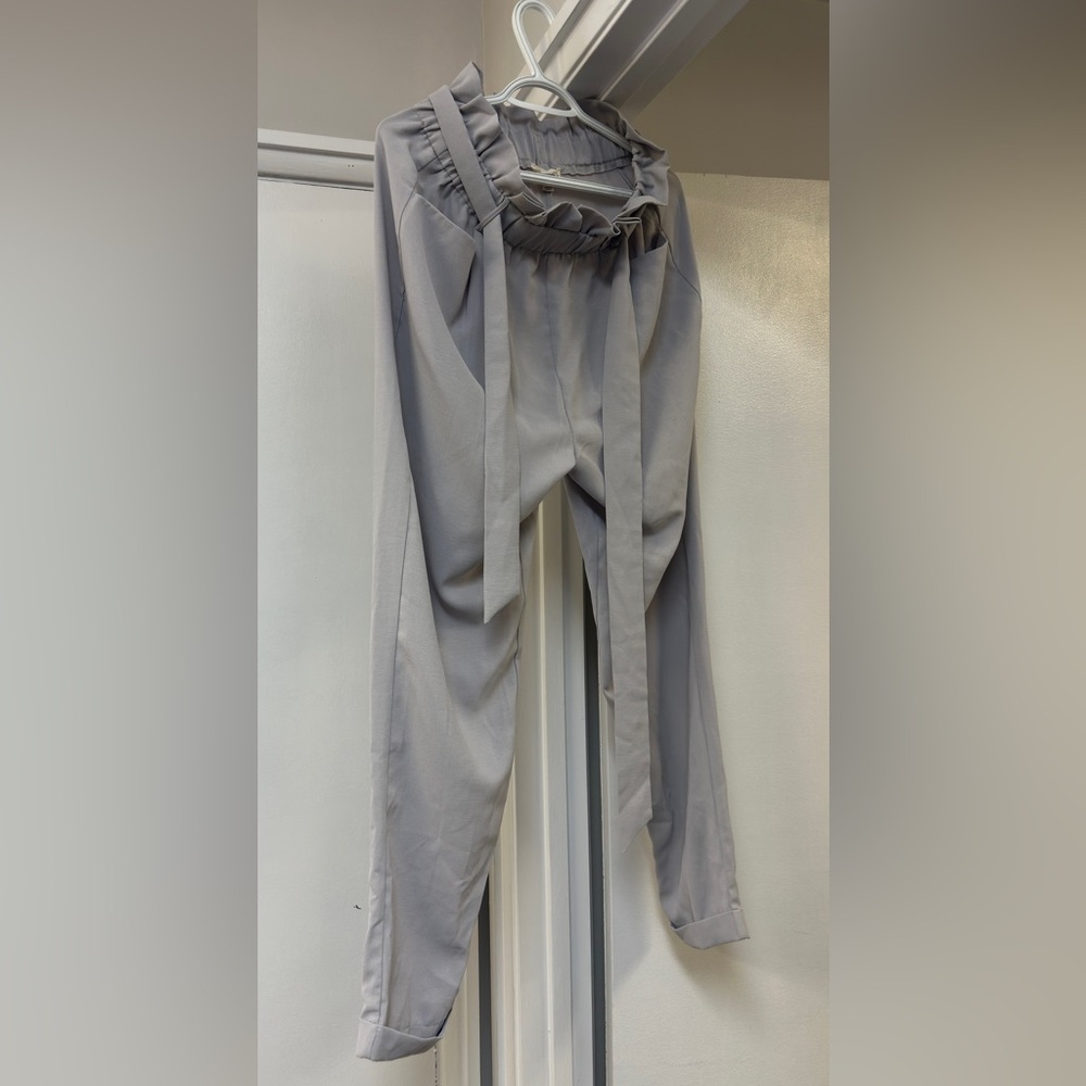 ee:some Light Gray women’s paper bag style Pants